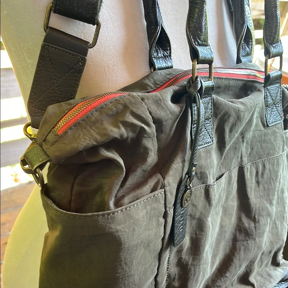 PISTIL Olive Green Shoulder Bag with Leather Handles - Picture 4 of 17